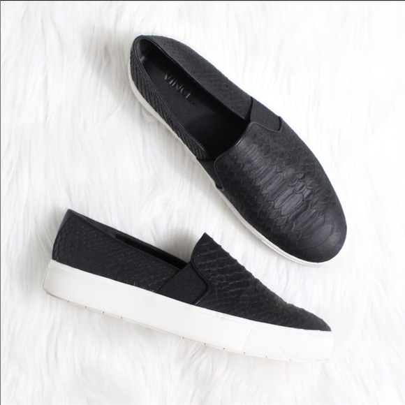 VINCE Berlin Python Embossed Slip-On Sneaker LIKE NEW - Picture 4 of 14